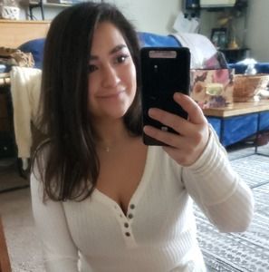 Meet your Posher, Rebecca